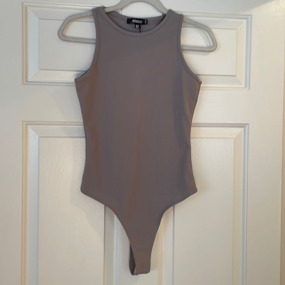 NWT Missguided Women’s Ribbed Razor Neck Sleeveless Gray Bodysuit - Size 6